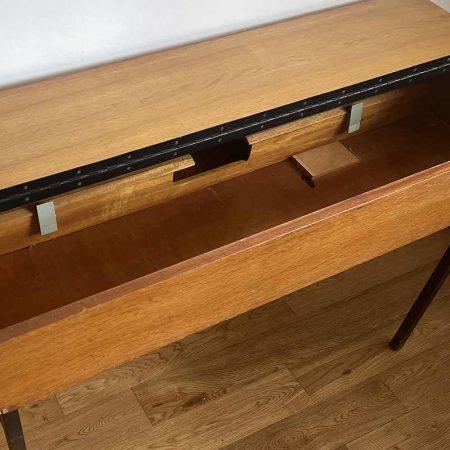 Meuble vintage années 60 idéal pour une entrée